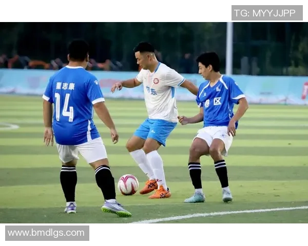 足球酒泉热潮来袭球迷齐聚共庆足球盛宴