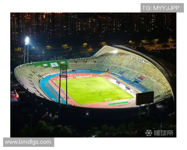 足球齐国的崛起与发展探索如何在全球舞台上展现中国足球的魅力与实力 足球齐国的崛起与发展探索如何在全球舞台上展现中国足球的魅力与实力